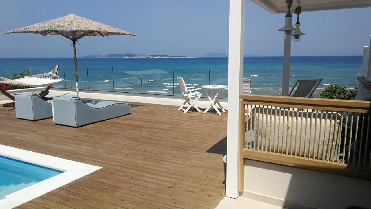 Paralia Luxury Suites Agios Stefanos Avliotes  Bagian luar foto