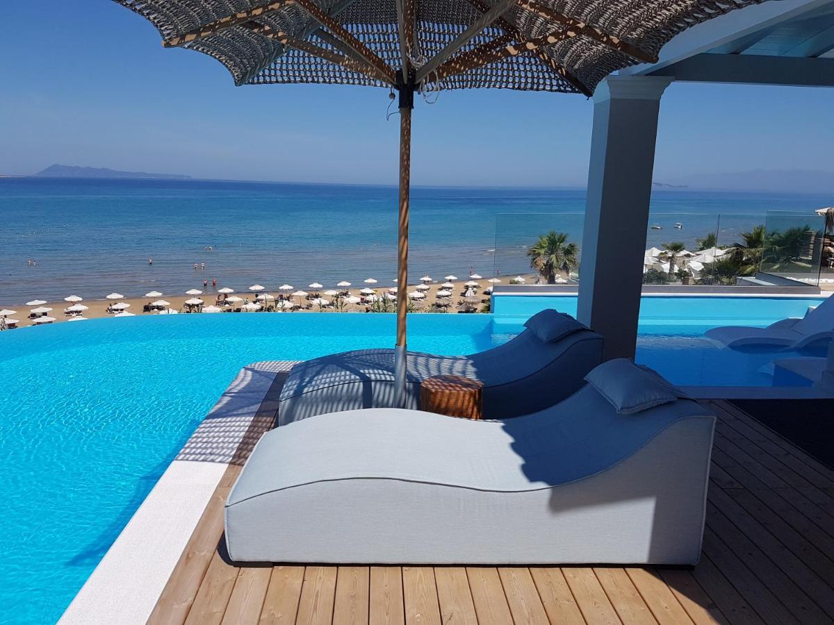 Paralia Luxury Suites Agios Stefanos Avliotes  Bagian luar foto